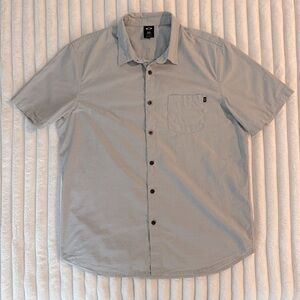 Oakley Gray Casual Button Down Shirt Lightweight Short Sleeve Men’s XL